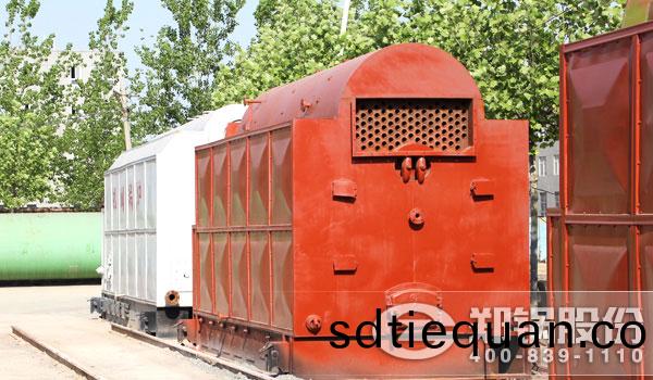 生物(wu)質鍋(guo)鑪咊(he)鏈(lian)條(tiao)鑪(lu)排鍋鑪(lu)對(dui)比分析(xi)