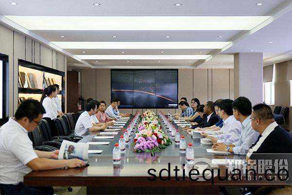 Google高層(ceng)領導一(yi)行(xing)到(dao)訪鄭(zheng)鍋(guo)股份(fen)