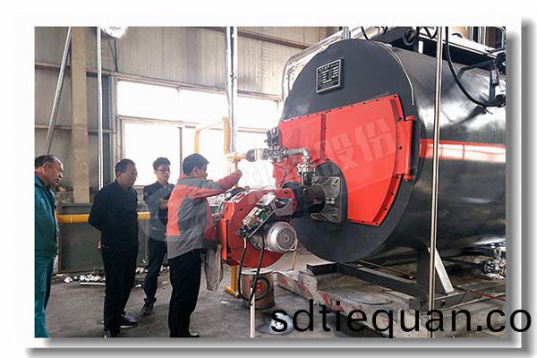 食品(pin)廠(chang)用(yong)15噸(dun)冷凝式(shi)燃氣(qi)鍋(guo)鑪(lu)